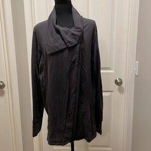 53.🐰Eddie Bauer 1X Dark Grey Wrap With Snap Good Stretch
